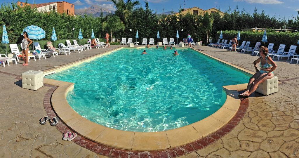 קמפופליצ'ה די רוצ'לה Paradise Beach Camera Mansardata Vicino Cefalu Piscina Aperta חדר תמונה